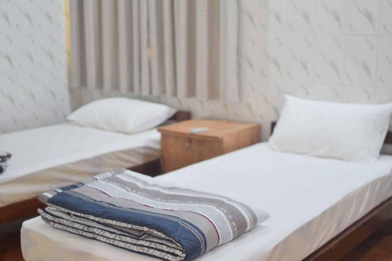 Celia Hostel Мандалай Екстер'єр фото