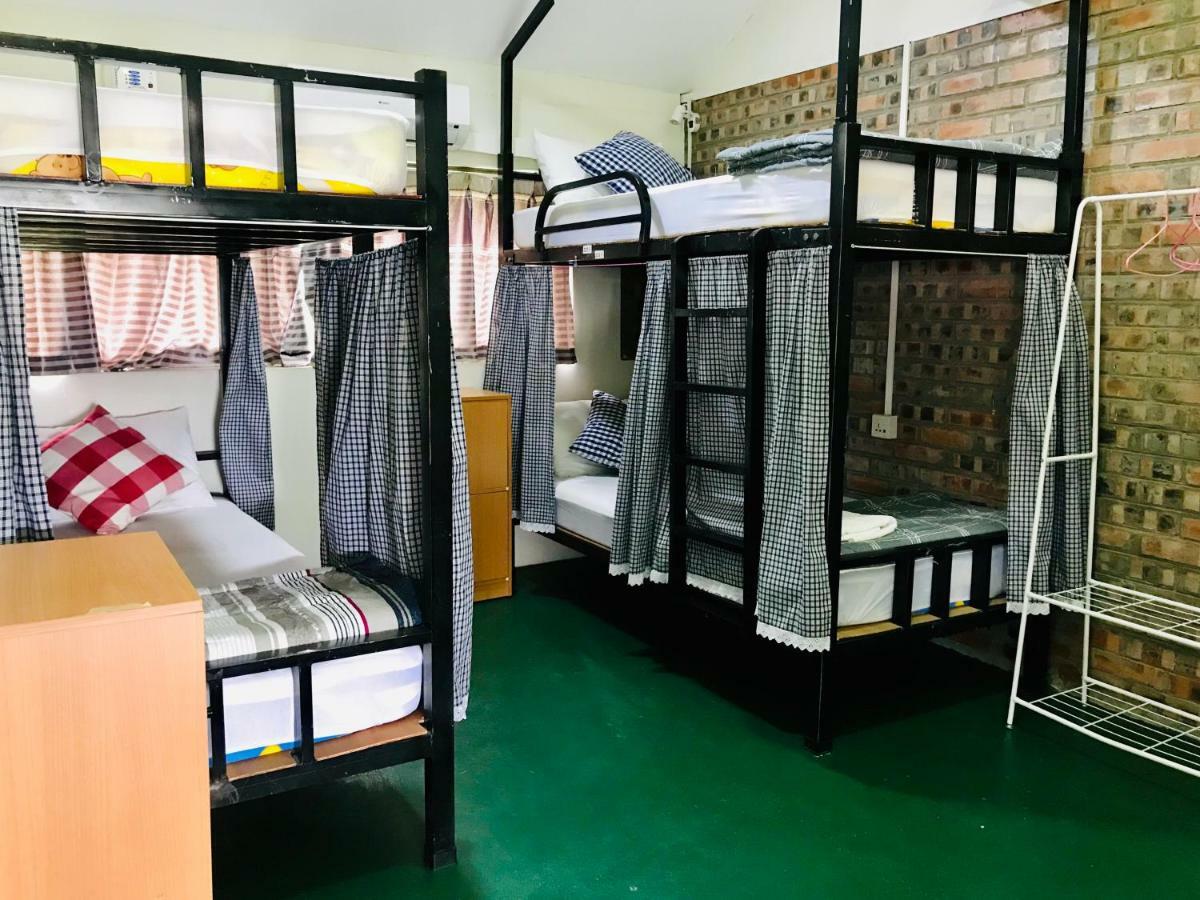 Celia Hostel Мандалай Екстер'єр фото