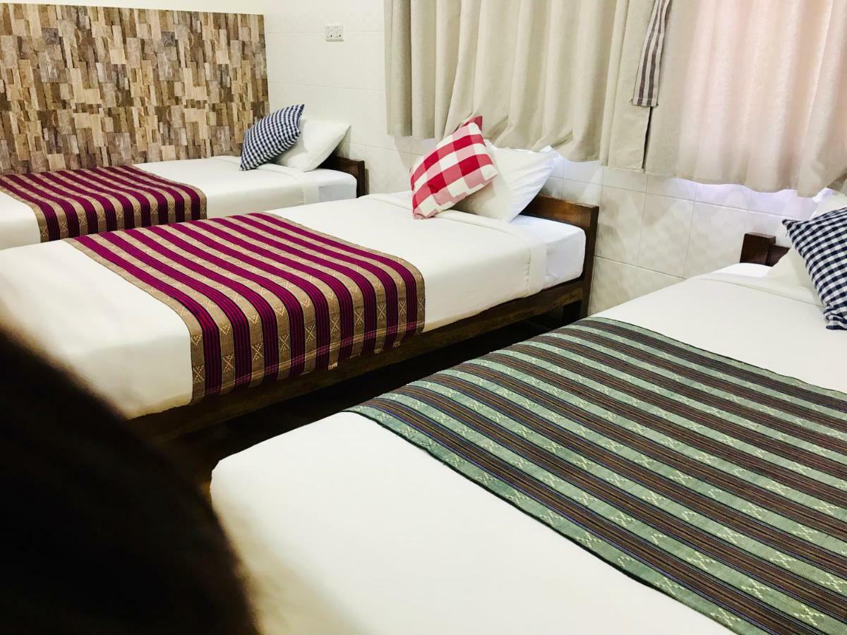 Celia Hostel Мандалай Екстер'єр фото